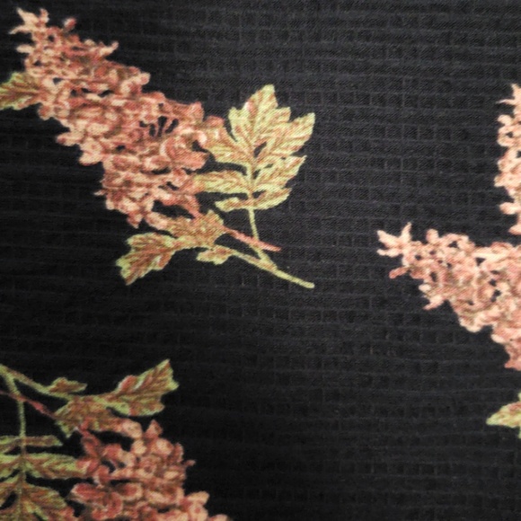 Long Sleeve Floral Drawstring Ruched Top - Picture 5 of 5